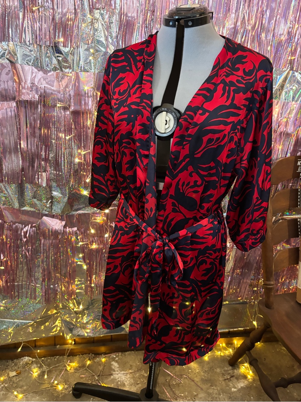 Vintage Satin Robe with Tie Waist - Picture 5 of 7